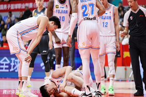 维尔贝克双响 十人切尔西1-3布赖顿吞2连败